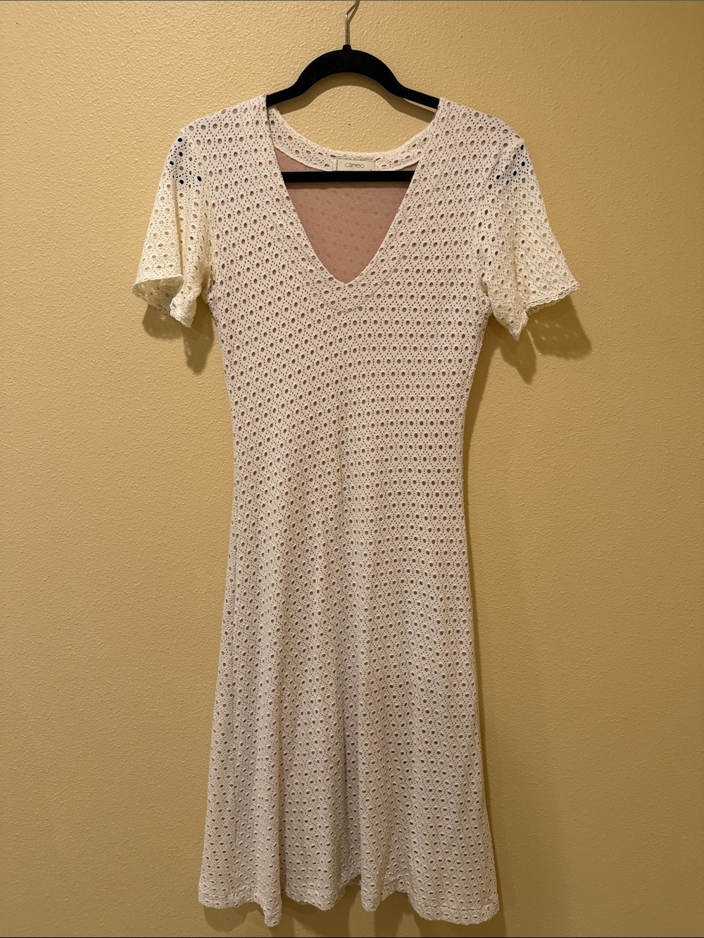 Cameo Cream V‑Neck Midi Dress